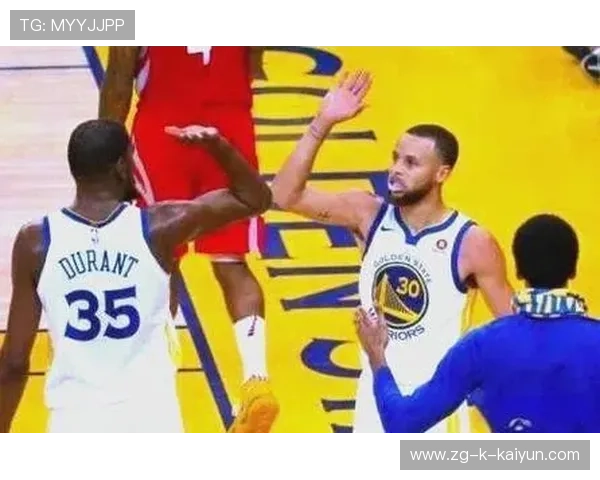 勇士全队合作强势击败太阳，库里继续领军，勇士库里最新新闻